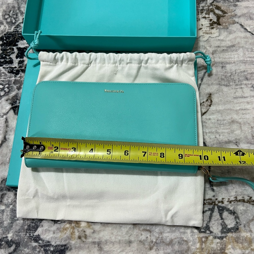 Tiffany & Co. XL leather zipper wallet - Picture 9 of 15